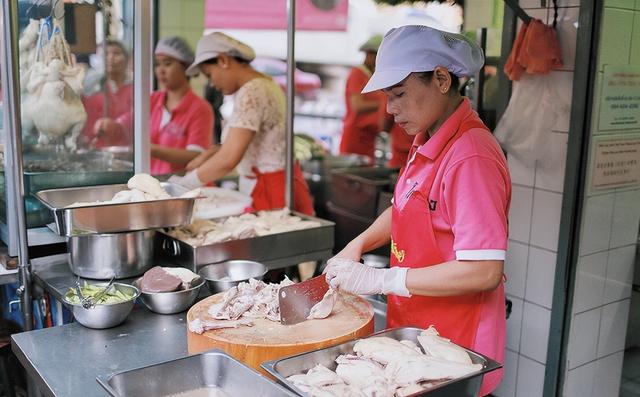 新加坡国菜海南鸡饭告急 海南鸡饭是怎么成为新加坡国菜的？